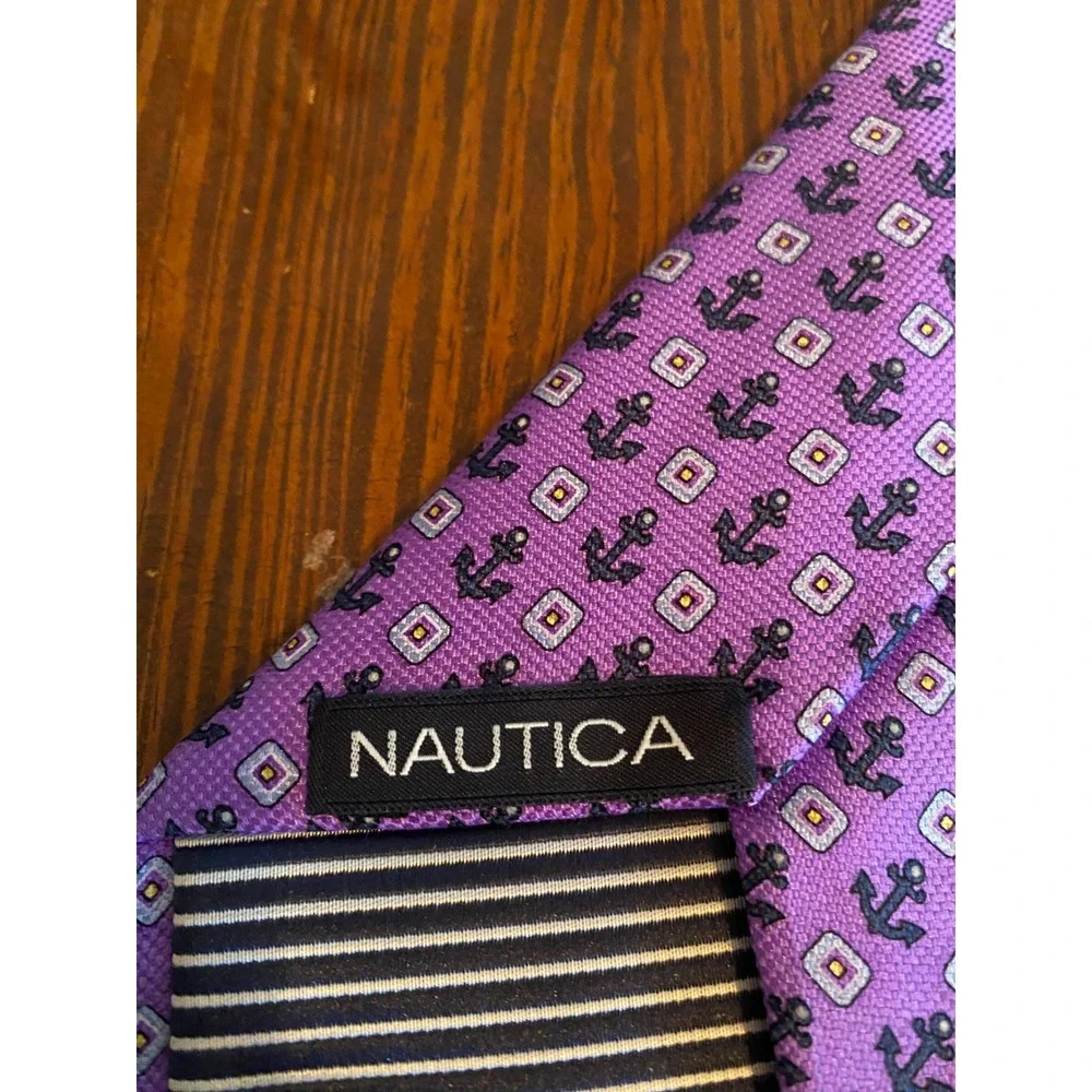 Nautica Mens Purple Silk Anchor Medallion Print Necktie Nautical Formal Tie‎